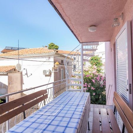 Ribar 1 Apartman Njivice Kültér fotó